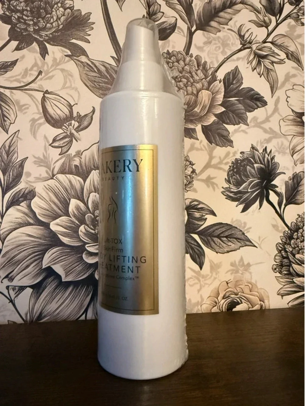 Nakery Beauty Lift-TOX SkinFirm Body Lifting Treatment Spray – 8.45 oz – Sealed